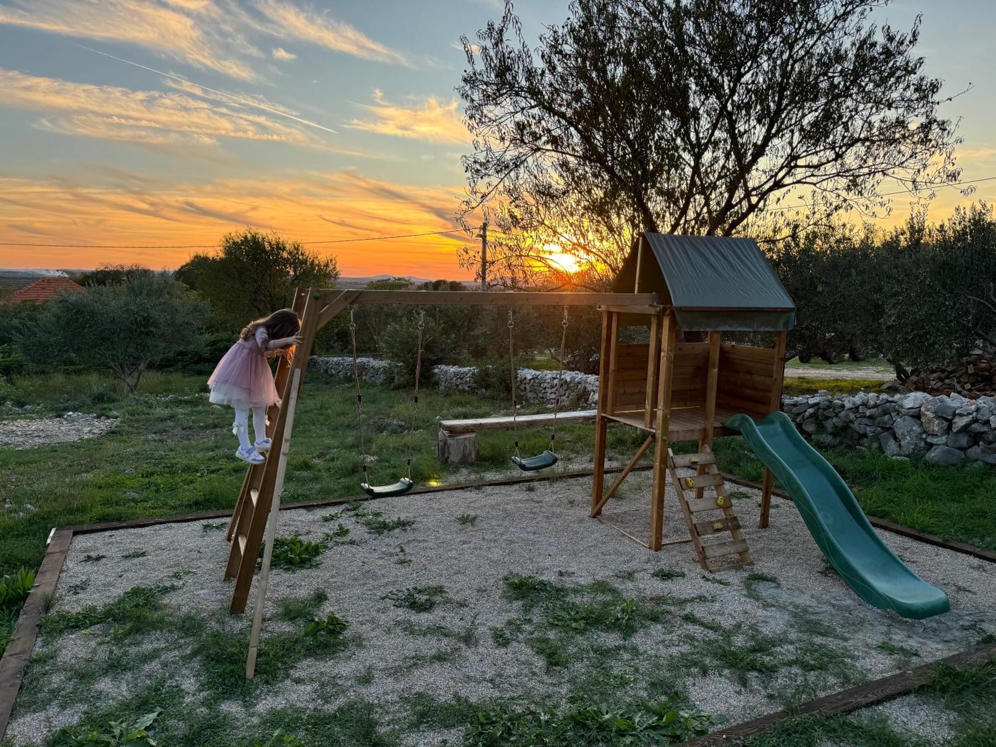 Willa Relax And Unwind: Family-Friendly House Near Zadar In Zagrad Zewnętrze zdjęcie